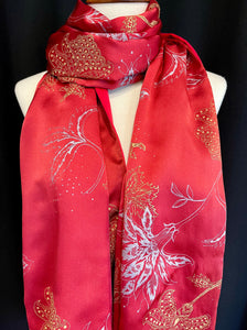 Two-toned Red Wrap with Ornamental Print